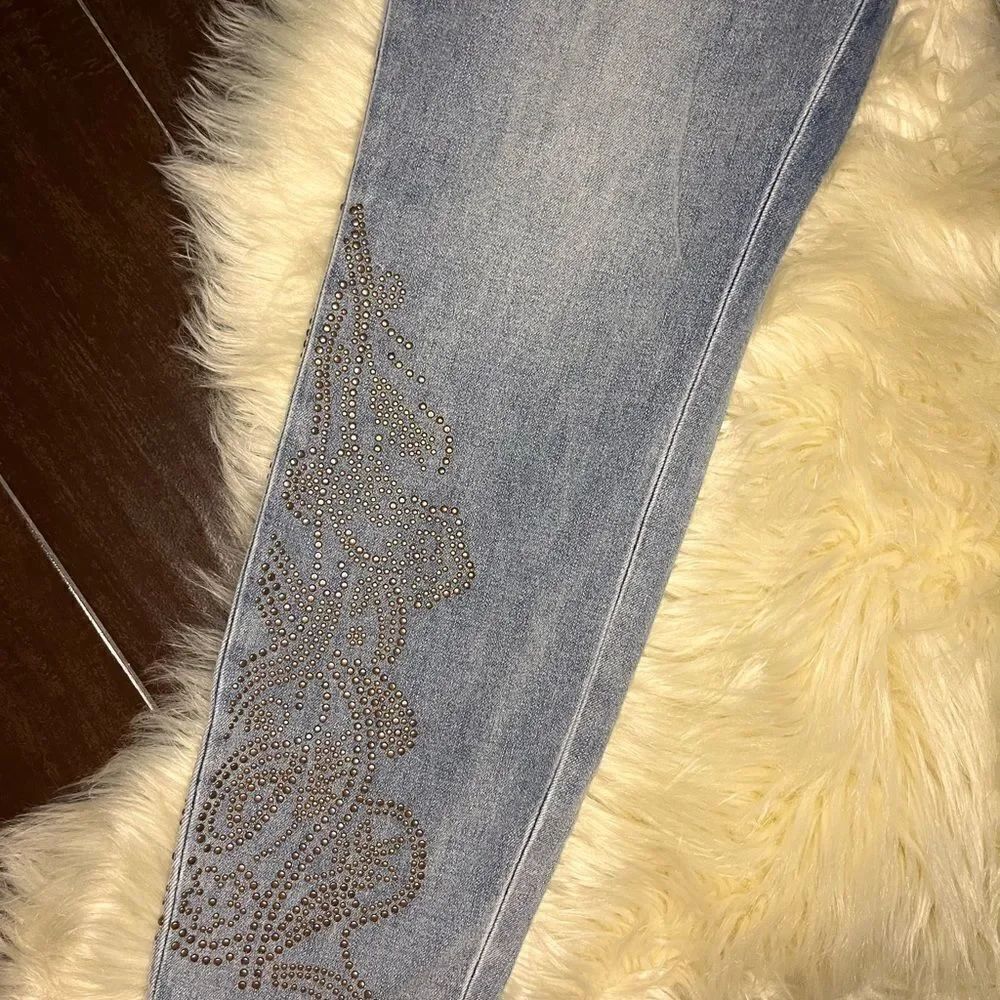 Soft surroundings stone washed bronze studded cropped denim sz 14 - Picture 2 of 8